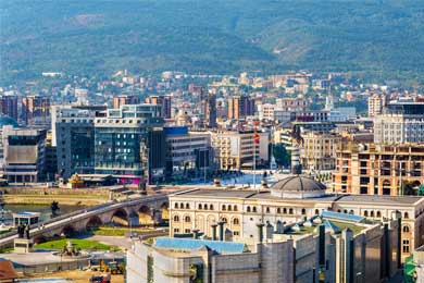 SKopy Skyline with Houses