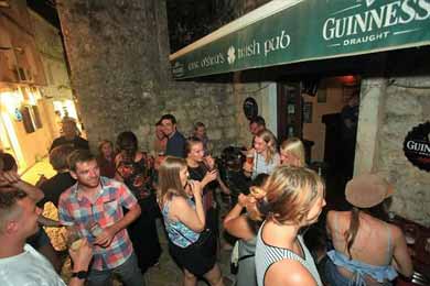 Chest o'Shea's Irish Bar Budva